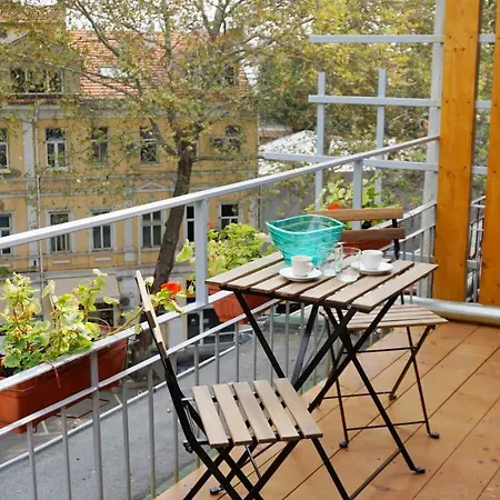 Attic * Varna