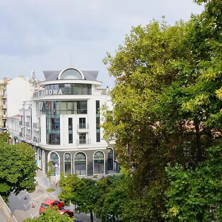 Attic - атик студио Βάρνα