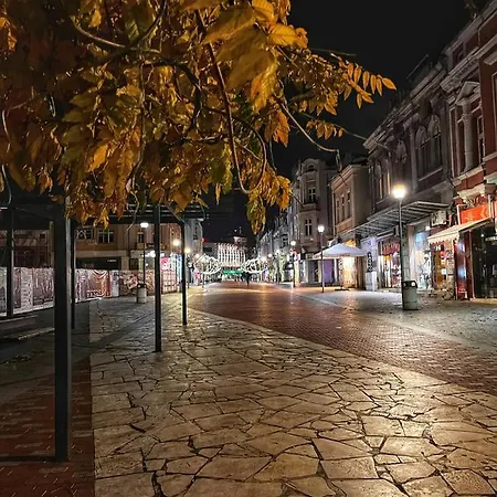 Attic - атик студио Βάρνα