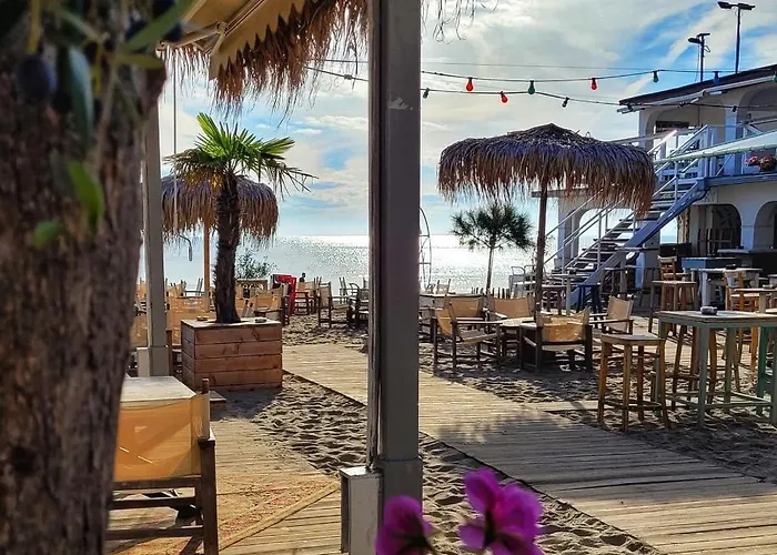 Attic - атик студио Apartamento