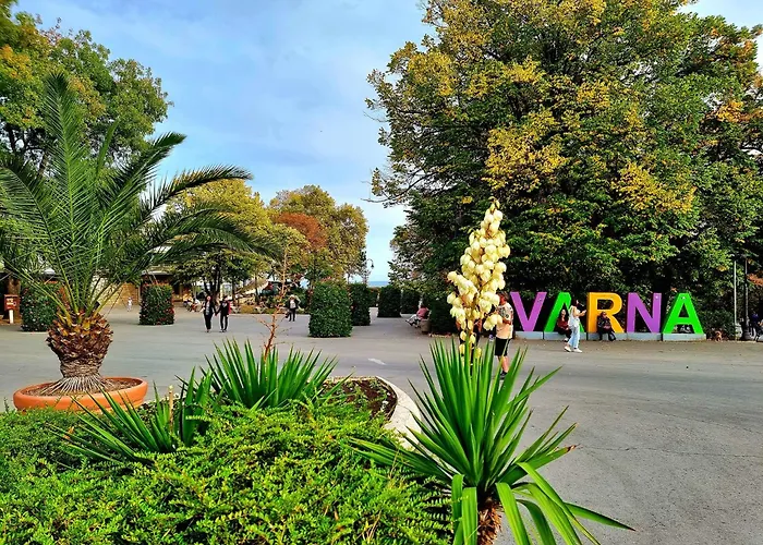 Apartamento Attic - атик студио Varna